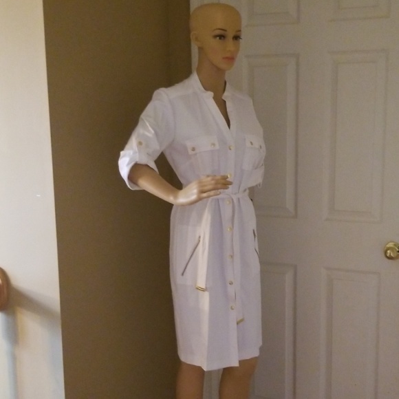 Dress - Picture 3 of 5